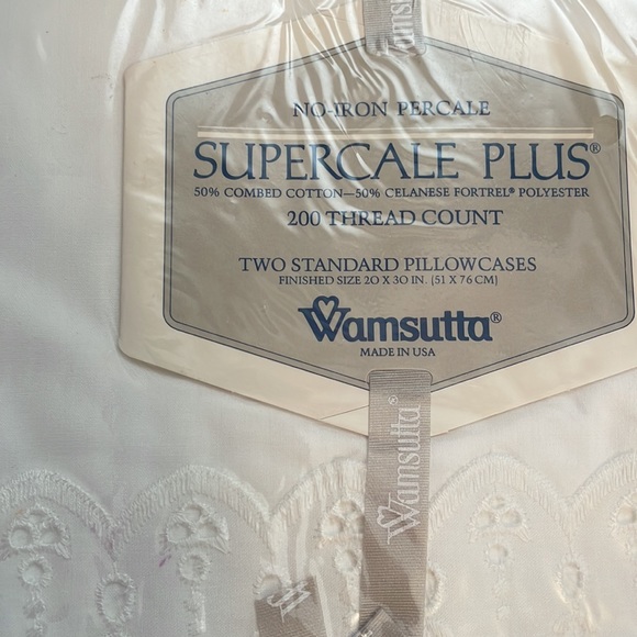 NEW Wamsutta two standard pillowcases. No iron percale. 50% cotton-50%polyester. - Picture 3 of 8